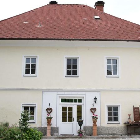 Gutshof Bartl 1 Apartment Klagenfurt am Woerthersee ภายนอก รูปภาพ