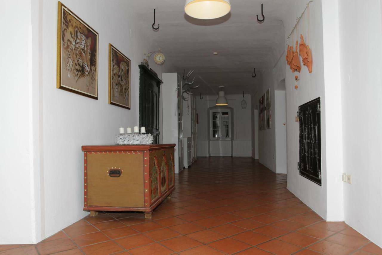 Gutshof Bartl 1 Apartment Klagenfurt am Woerthersee ภายนอก รูปภาพ