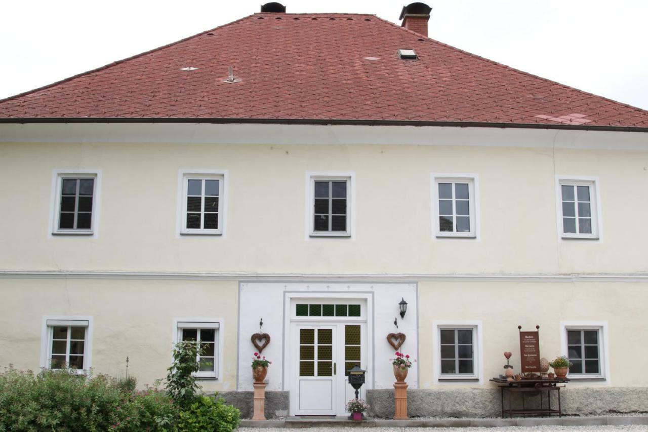 Gutshof Bartl 1 Apartment Klagenfurt am Woerthersee ภายนอก รูปภาพ