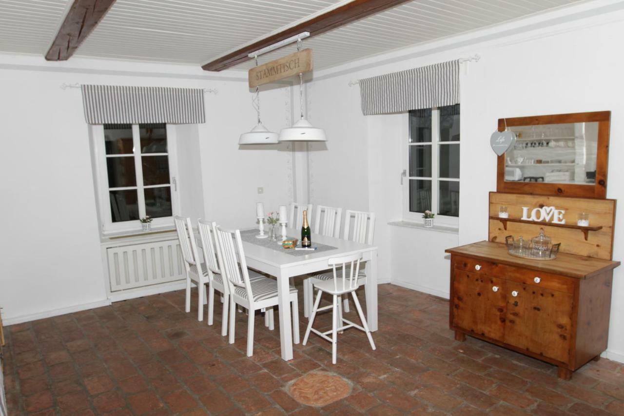 Gutshof Bartl 1 Apartment Klagenfurt am Woerthersee ภายนอก รูปภาพ