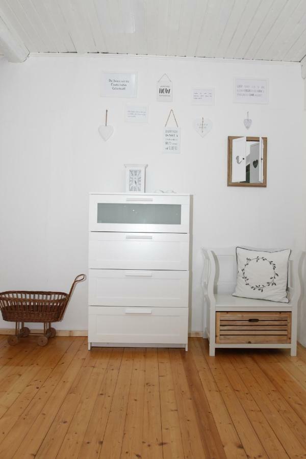 Gutshof Bartl 1 Apartment Klagenfurt am Woerthersee ภายนอก รูปภาพ