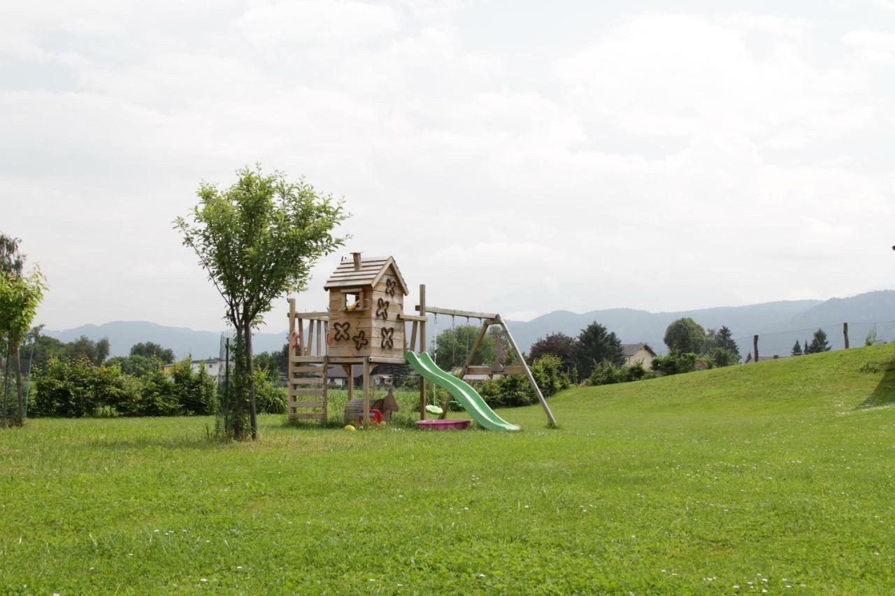 Gutshof Bartl 1 Apartment Klagenfurt am Woerthersee ภายนอก รูปภาพ