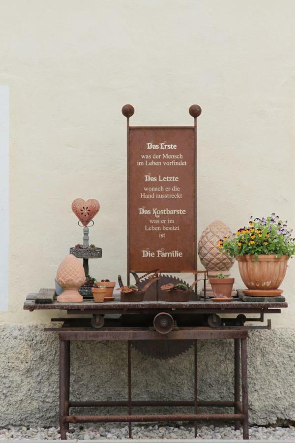 Gutshof Bartl 1 Apartment Klagenfurt am Woerthersee ภายนอก รูปภาพ